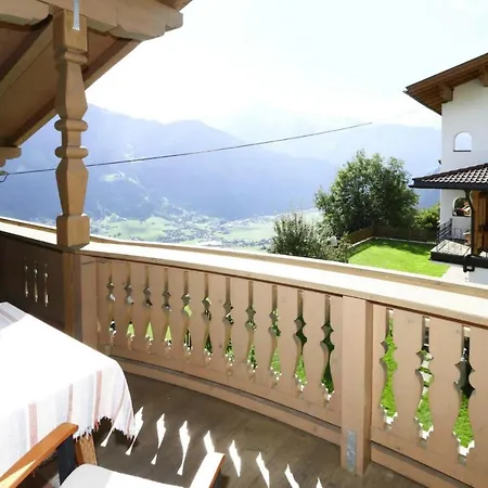 Holiday Flat Sabina, Hippach Im Zillertal Appartement